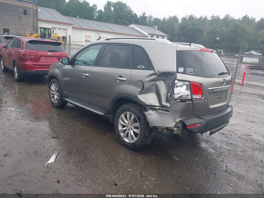 KIA SORENTO 2011 VIN 5XYKTDA27BG173096