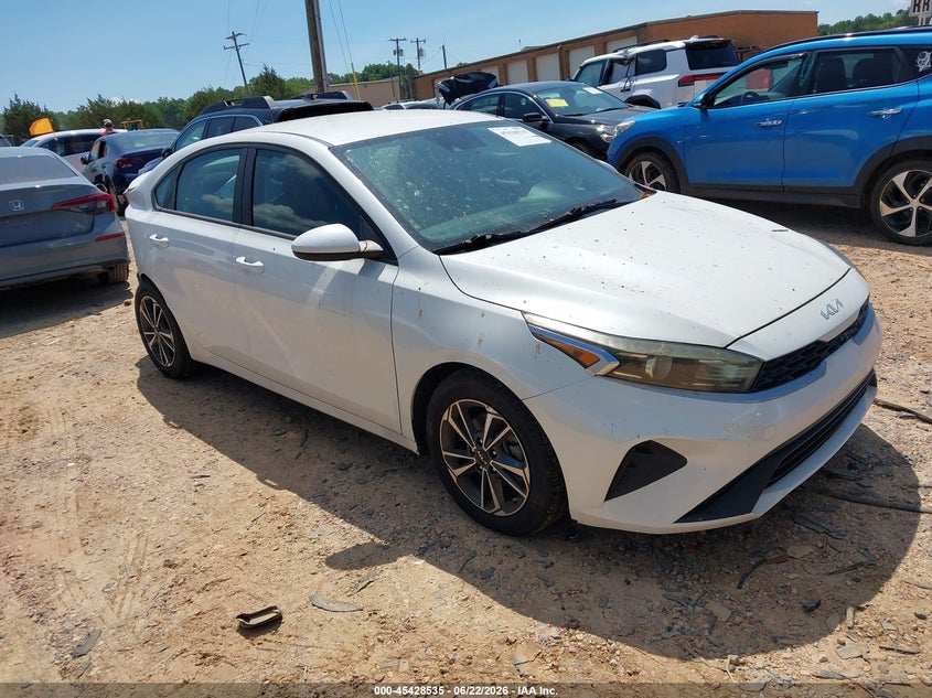 2023 KIA FORTE LXS