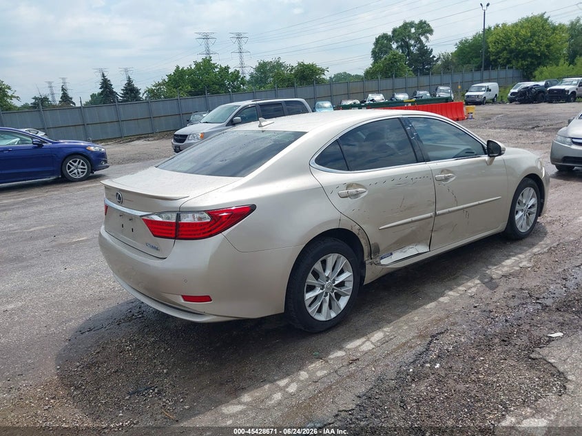 Vin: jthbw1gg6d2017667, lot: 45926771, lexus es 300h 20134