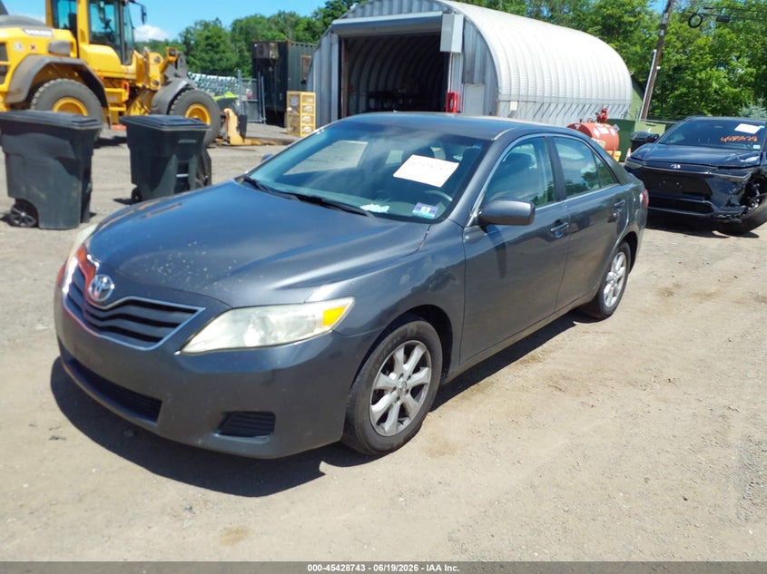 2011 Toyota Camry Le 4T1BF3EK3BU614261 photo 1