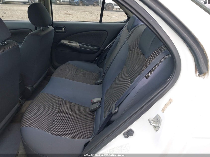 2004 NISSAN SENTRA auction photo 8