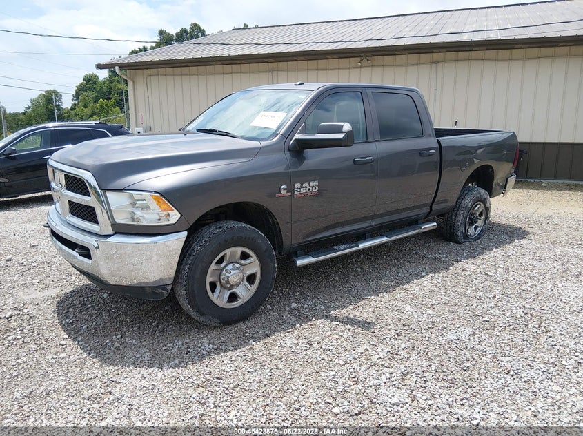 Vin: 3c6ur5cl1jg166686, lot: 45926975, ram 2500 tradesman  4x4 6'4 box 20182