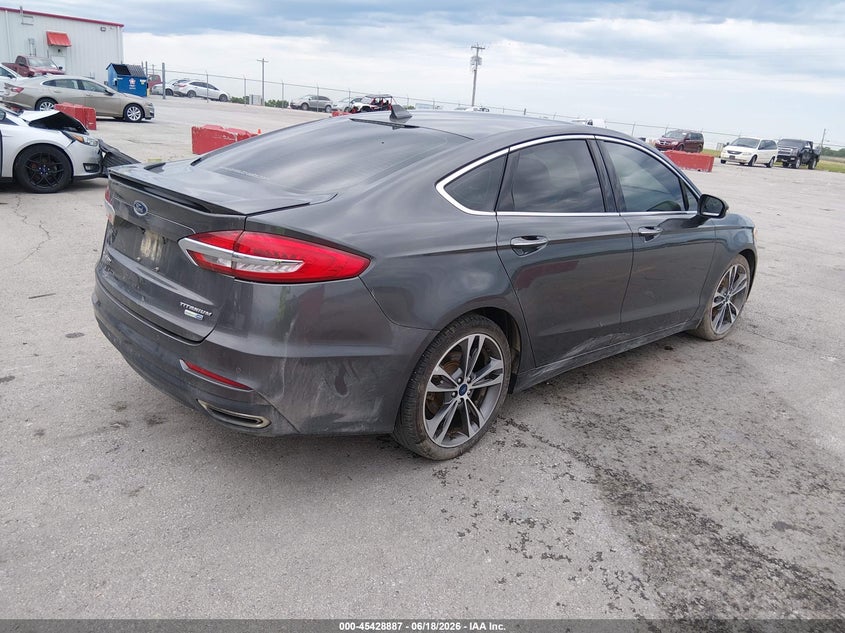 2019 FORD FUSION auction photo 4