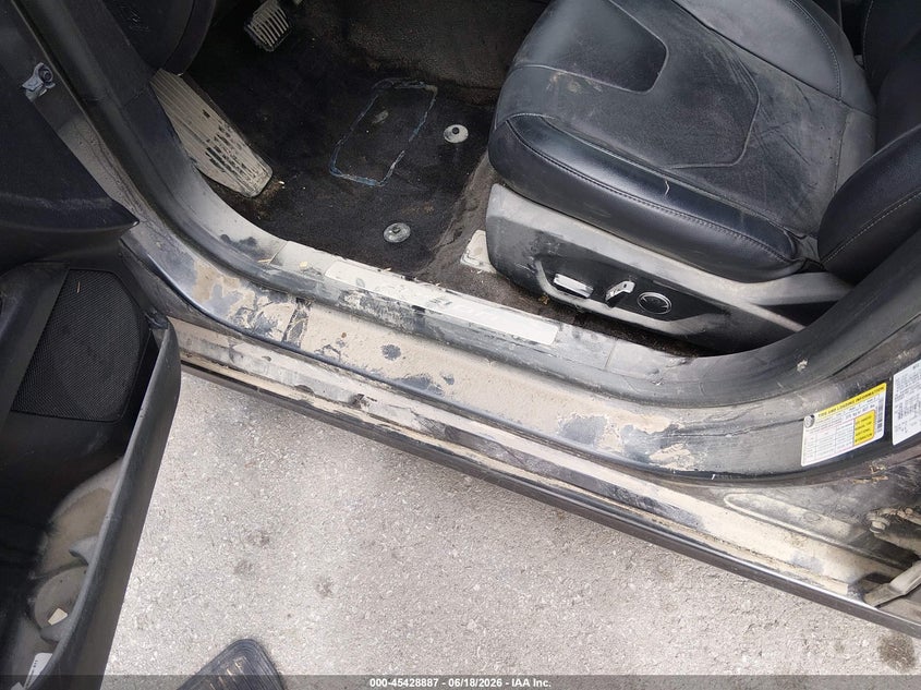 2019 FORD FUSION auction photo 6