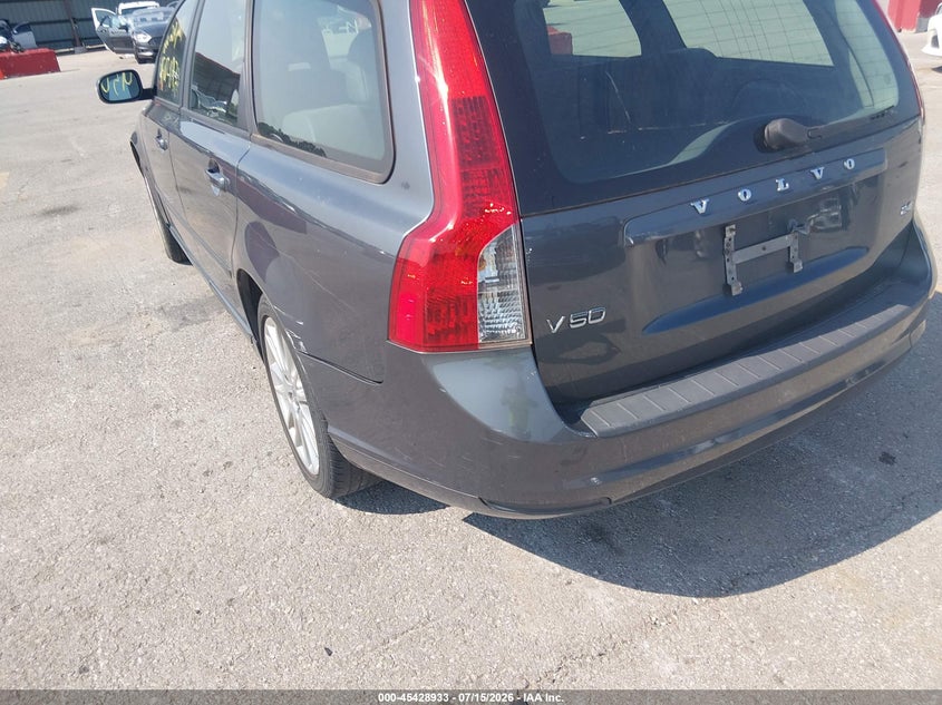 2010 Volvo V50 2.4I VIN: YV1382MW0A2534468 Lot: 45428933