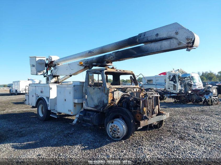 1999 INTERNATIONAL 4000 4900