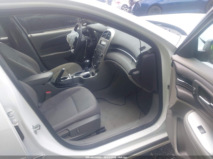 2015 CHEVROLET MALIBU auction photo 5