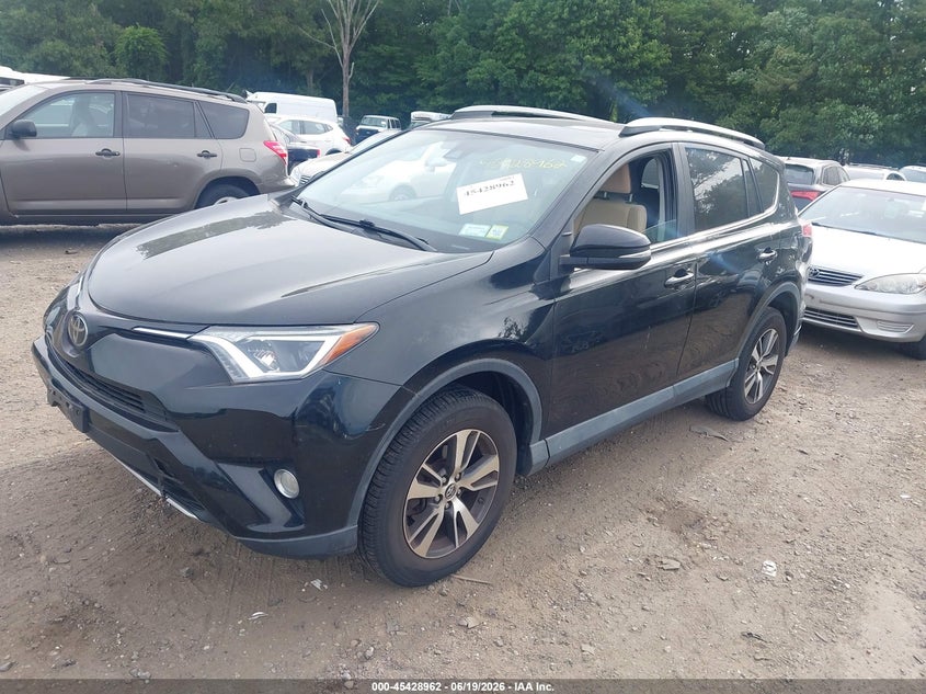 2018 Toyota Rav4 Xle 2T3RFREVXJW817231 photo 1