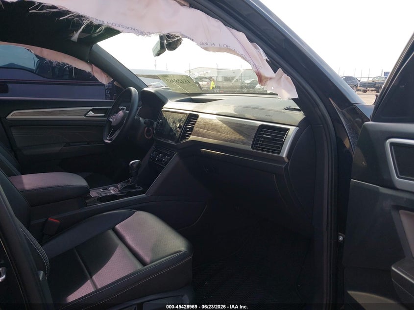 2023 VOLKSWAGEN ATLAS CROSS SPORT auction photo 5