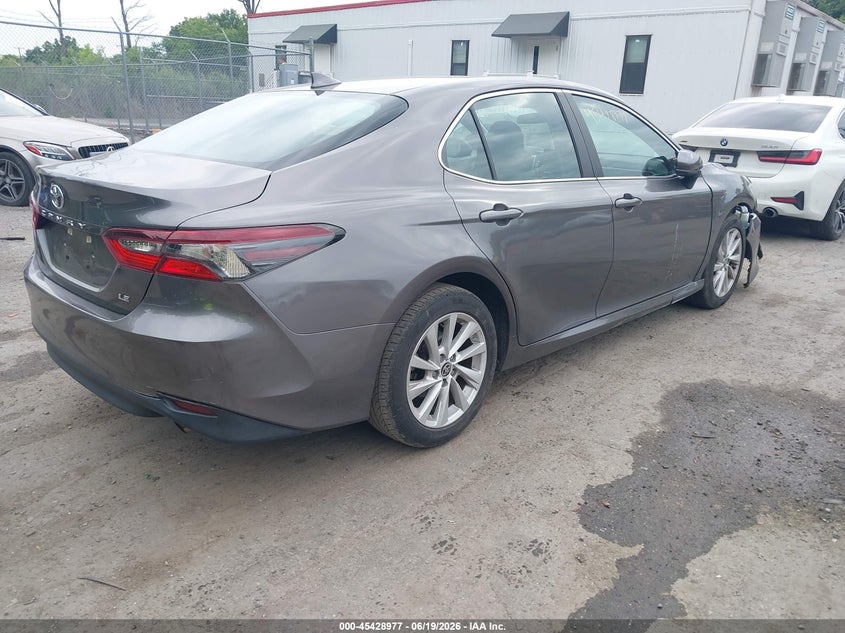 2021 TOYOTA CAMRY auction photo 4