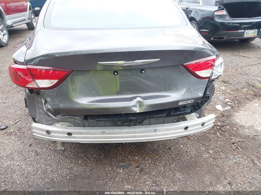 2015 CHRYSLER 200 auction photo 6