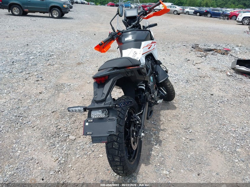 2026 KTM 390 auction photo 6