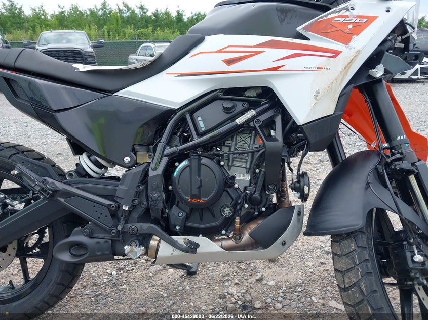 2026 KTM 390 auction photo 8