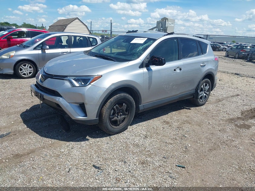 2018 Toyota Rav4 Le, Right Front, IAAI, VIN JTMBFREV8JJ194336 — photo 2