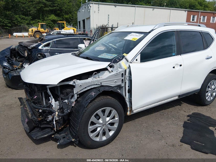 2017 NISSAN ROGUE auction photo 6