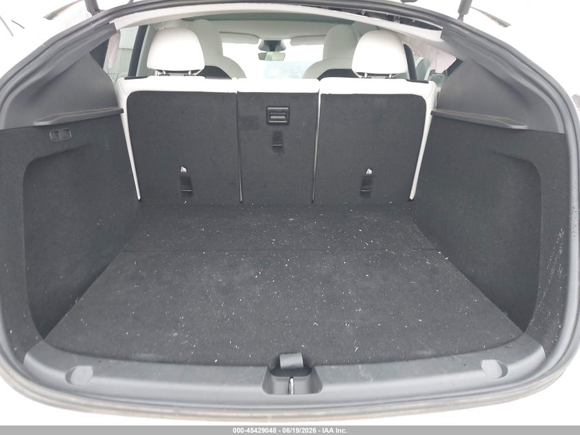 TESLA MODEL Y 2024 VIN 7SAYGDEE1RA259752