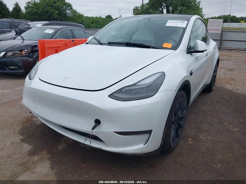 TESLA MODEL Y 2024 VIN 7SAYGDEE1RA259752