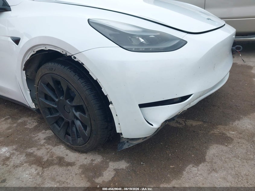 TESLA MODEL Y 2024 VIN 7SAYGDEE1RA259752