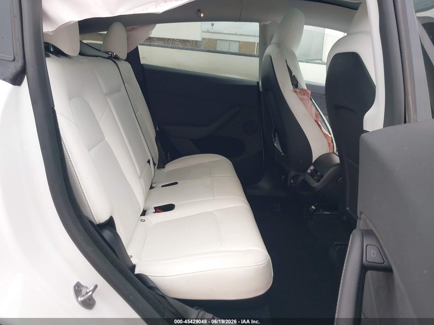 TESLA MODEL Y 2024 VIN 7SAYGDEE1RA259752