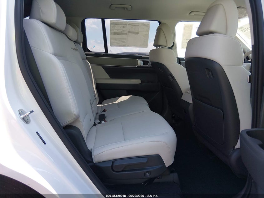 2026 HYUNDAI SANTA FE HYBRID auction photo 8