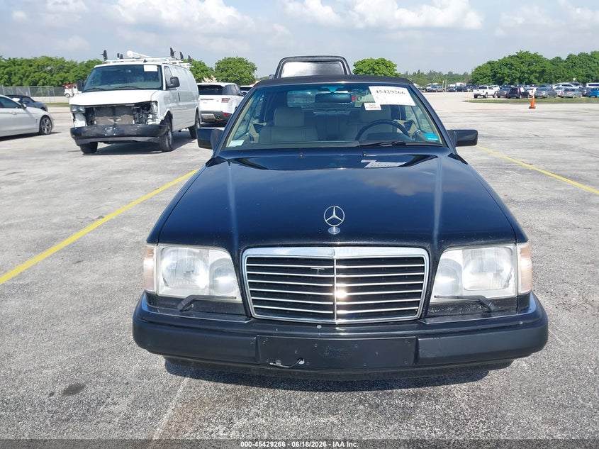 1994 Mercedes-Benz E 320 VIN: WDBEA66E9RC098318 Lot: 45429266