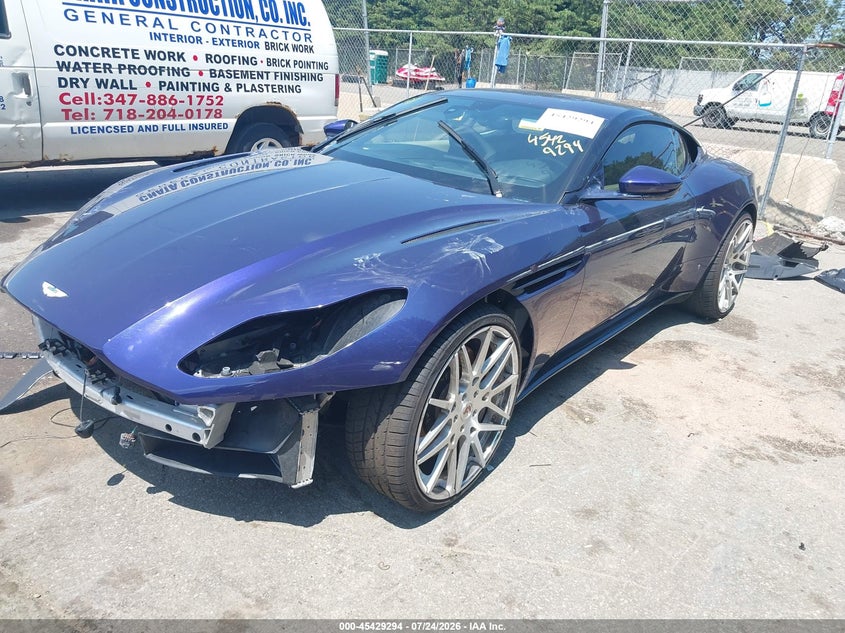 2020 ASTON MARTIN DB11 auction photo 2