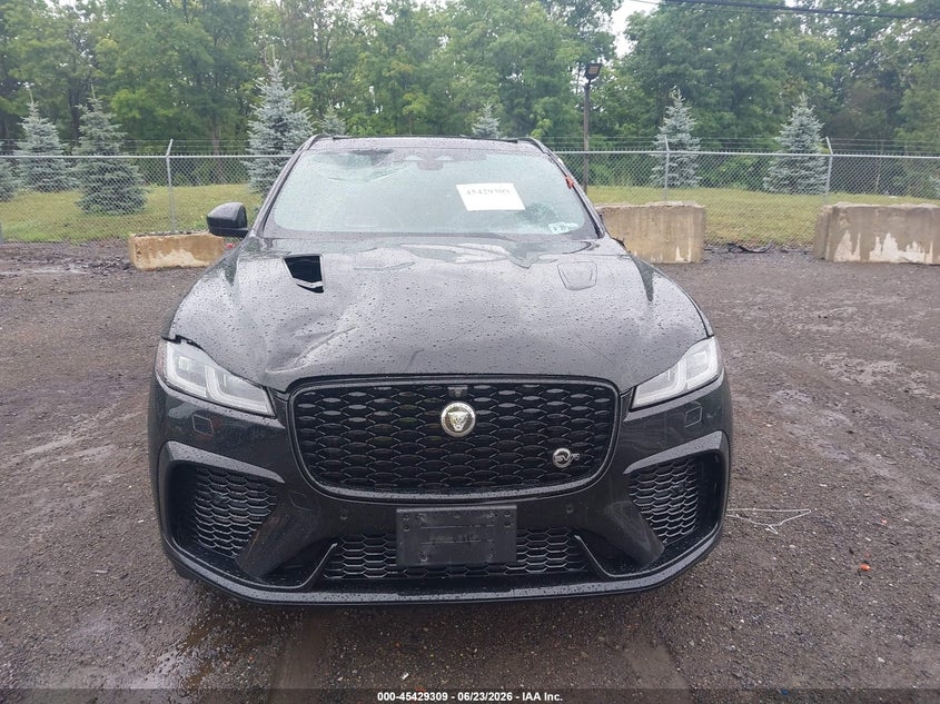 2025 Jaguar F-Pace Svr P550 Awd Automatic VIN: SADCZ2FE5SA750979 Lot: 45429309