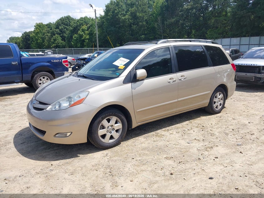 2008 Toyota Sienna Xle 5TDZK22C78S146702 photo 1