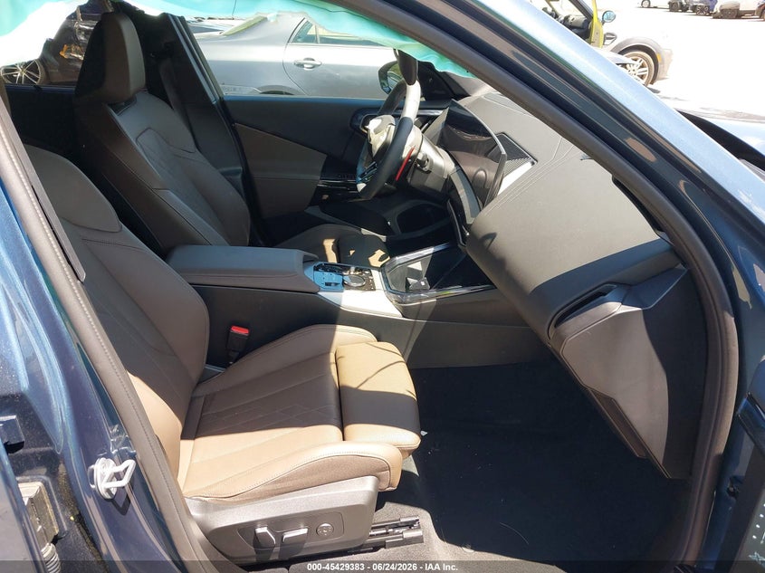 2025 BMW X3 auction photo 5