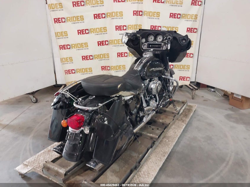 2007 HARLEY-DAVIDSON FLHX auction photo 4