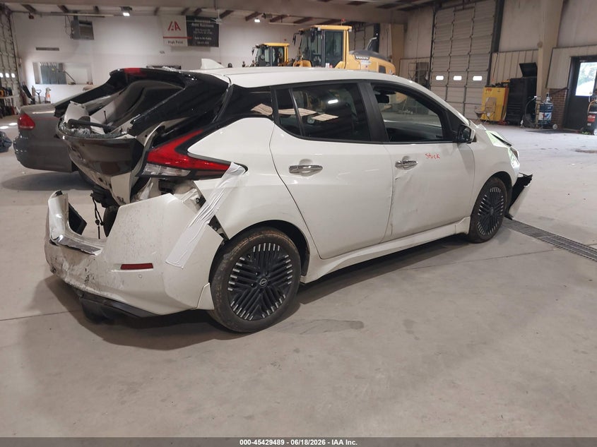 2023 NISSAN LEAF auction photo 4