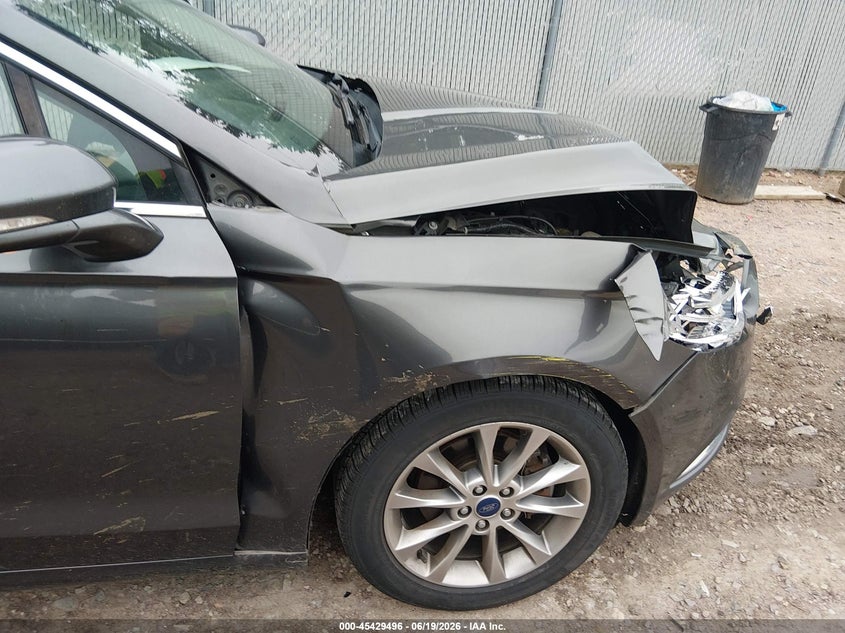 2017 FORD FUSION auction photo 6