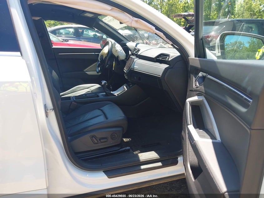 2021 AUDI Q3 auction photo 5
