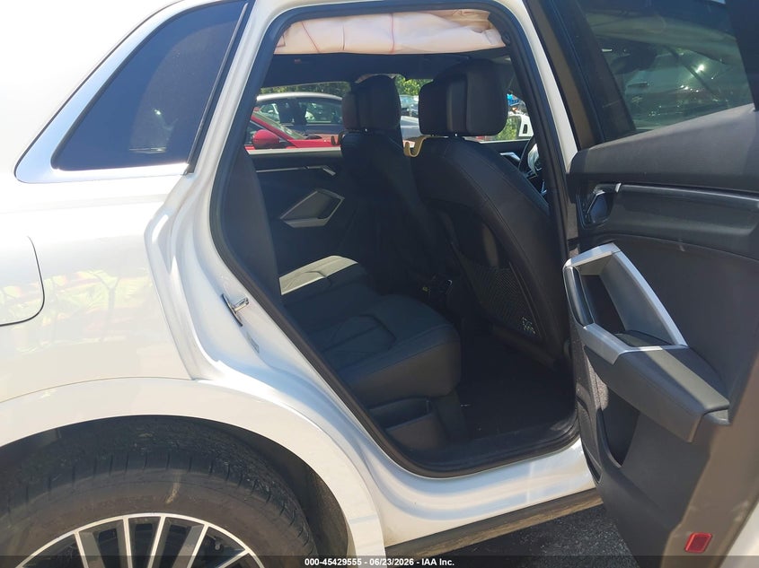 2021 AUDI Q3 auction photo 8
