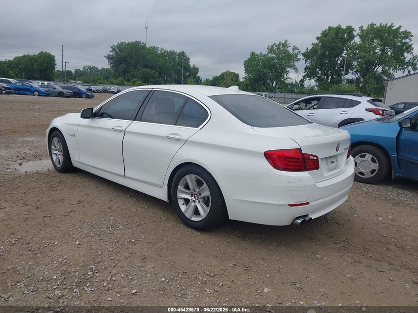 2012 BMW 528I auction photo 3