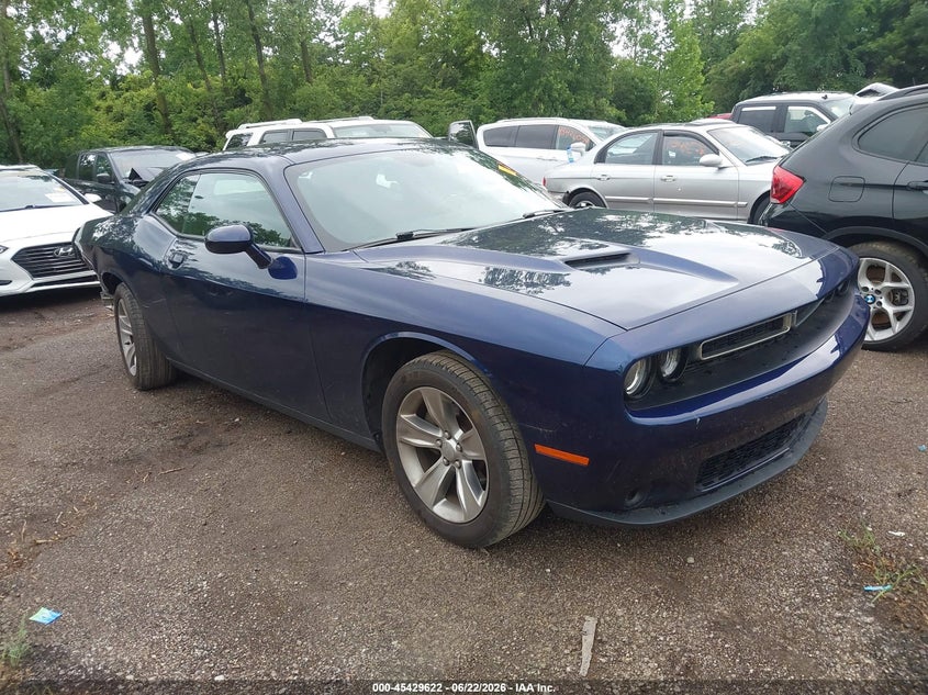 Vin: 2c3cdzag9fh839901, lot: 45927722, dodge challenger sxt 2015 img_1