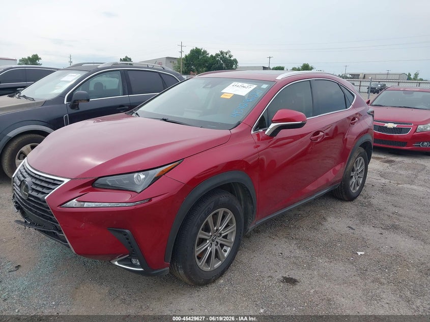 Vin: jtjdarbz5m5020832, lot: 45927727, lexus nx 300 20212