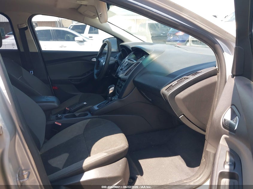 2012 FORD FOCUS auction photo 5