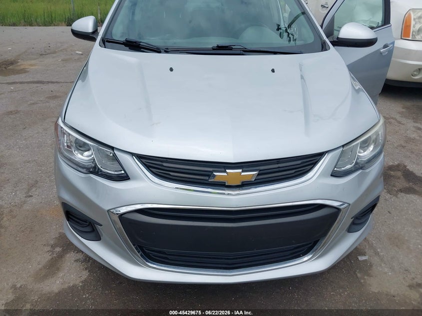 2018 CHEVROLET SONIC auction photo 6