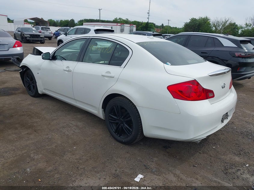 2015 INFINITI Q40 auction photo 3