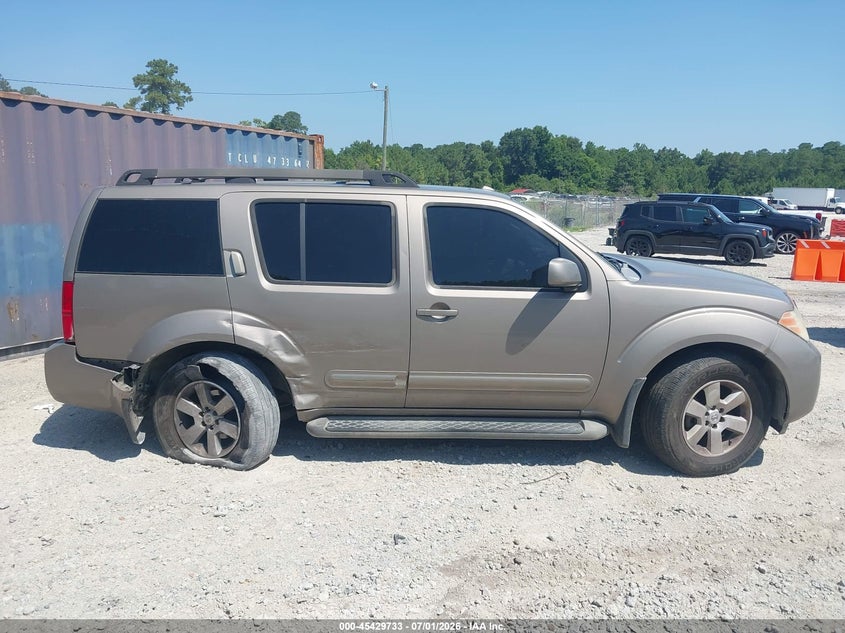 AtlanticExpress - Nissan Pathfinder