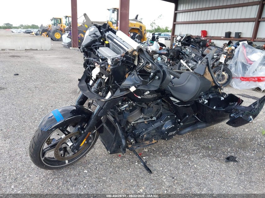 2025 HARLEY-DAVIDSON FLHX auction photo 2