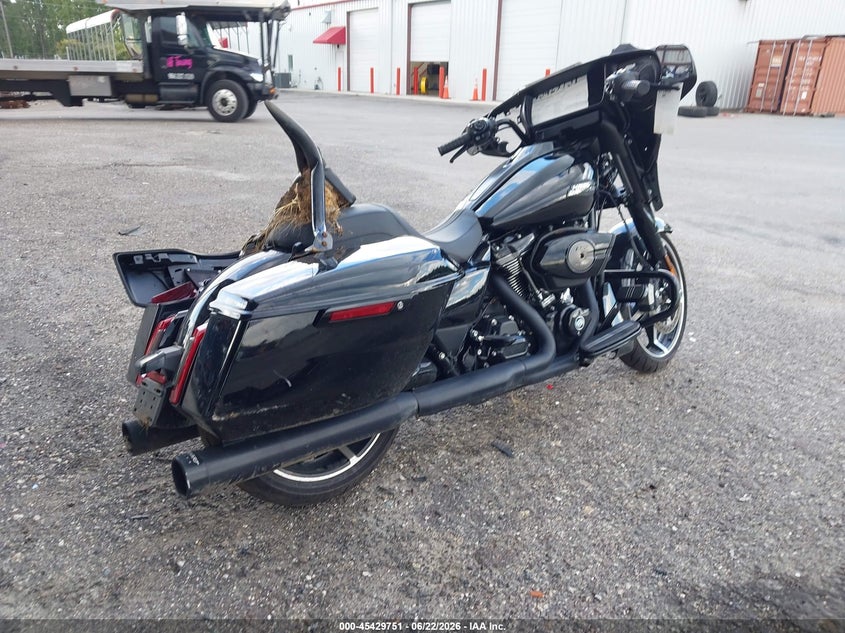 2025 HARLEY-DAVIDSON FLHX auction photo 4