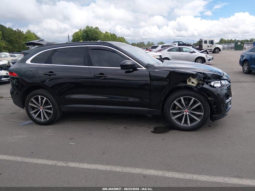 JAGUAR F-PACE - zdjęcie 13