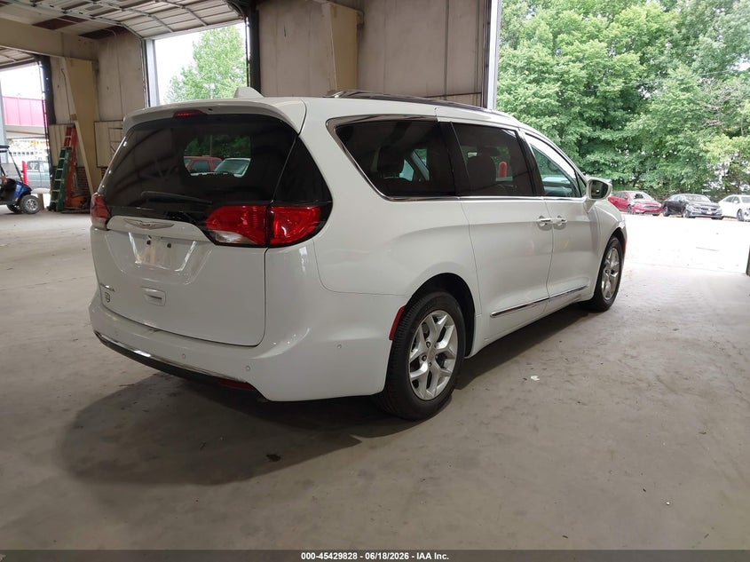 Vin: 2c4rc1egxlr230603, lot: 45927928, chrysler pacifica touring l plus 20204