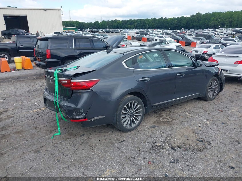 2017 KIA CADENZA auction photo 4