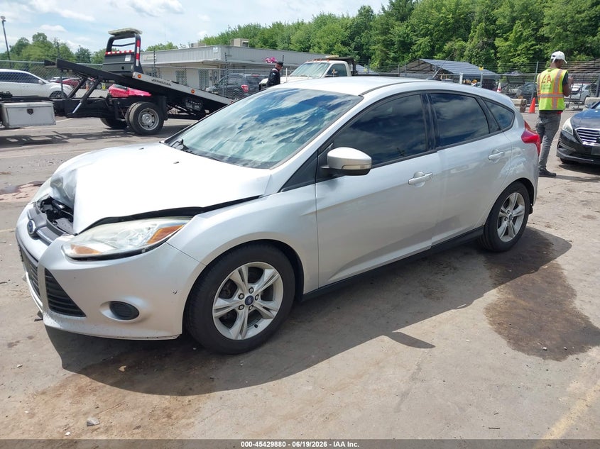 2014 Ford Focus Se 1FADP3K26EL445786 photo 1