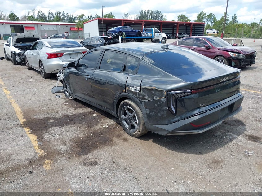 Vin: 3kpft4de6se133466, lot: 45928013, kia k4 lxs 20253
