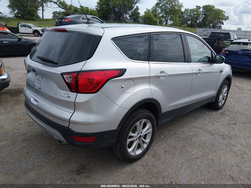 AtlanticExpress - Ford Escape