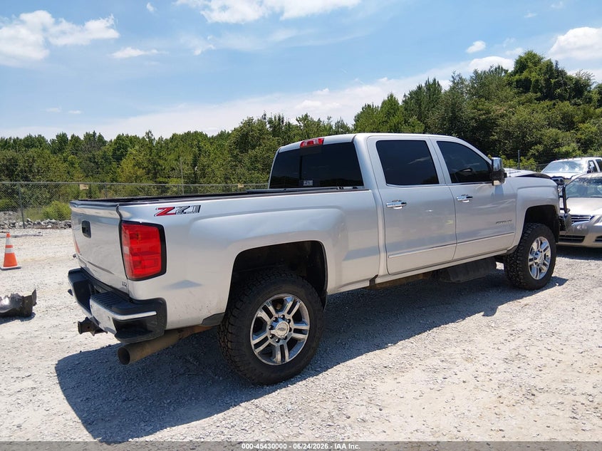 2018 CHEVROLET SILVERADO 2500HD auction photo 4
